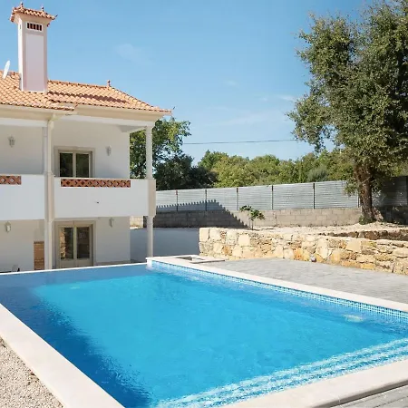 펜션 Holdiay Home In Lisbon With Private Pool