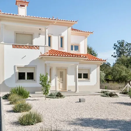 Holiday home Modern In Lisbon With Private Pool & Jacuzzi!casa Aurelie