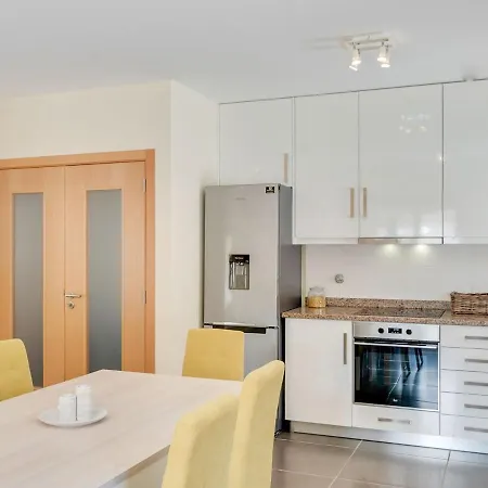 펜션 Holdiay Home In Lisbon With Private Pool Almogadel