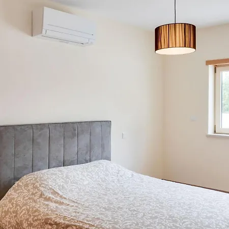 Modern In Lisbon With Private Pool & Jacuzzi!casa Aurelie * Almogadel