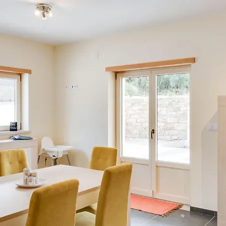 Holdiay Home In Lisbon With Private Pool * Almogadel