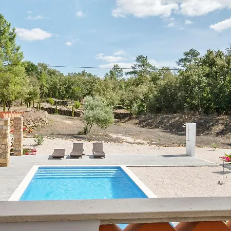 Holdiay Home In Lisbon With Private Pool Σπίτι διακοπών